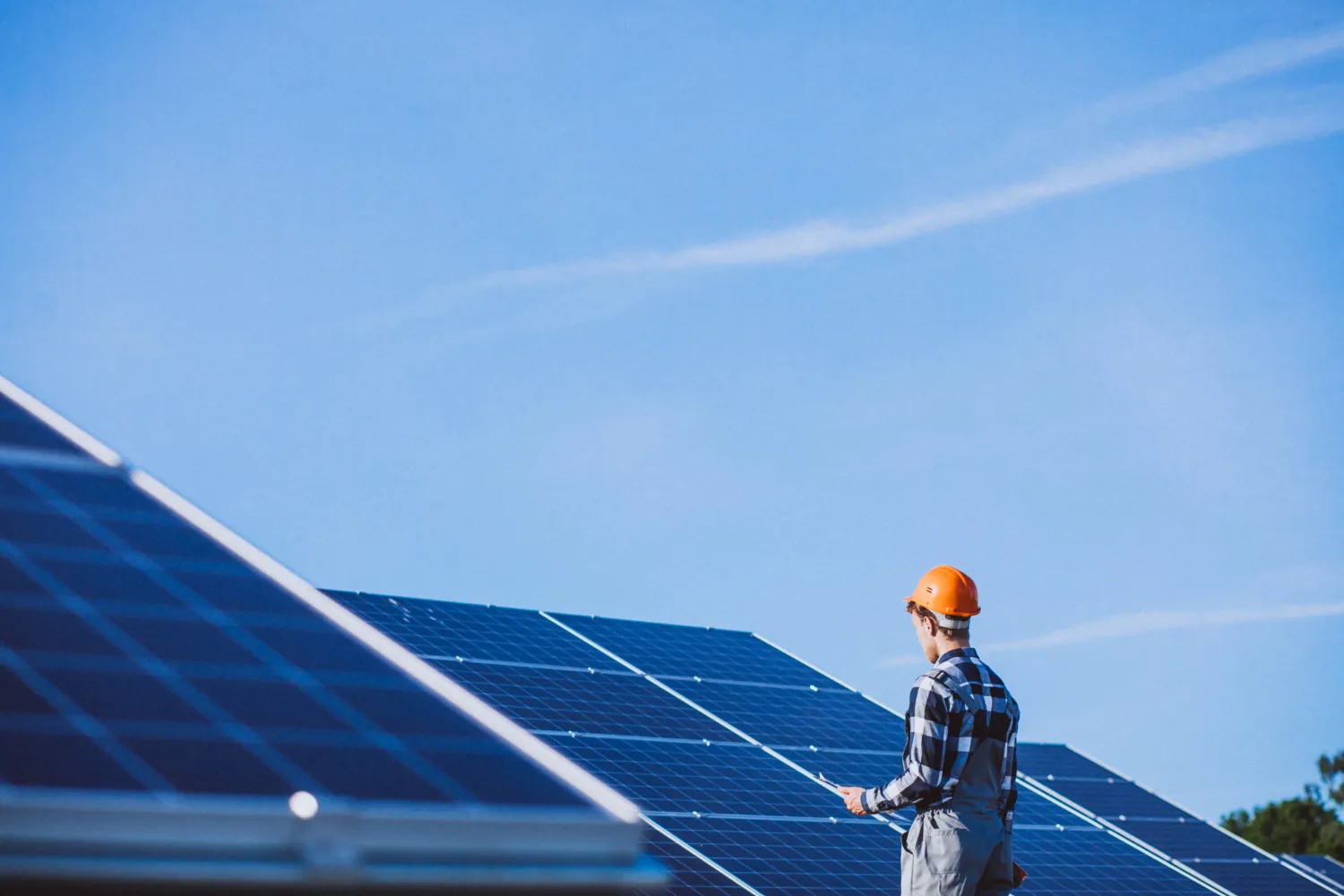 do solar panels need direct sunlight